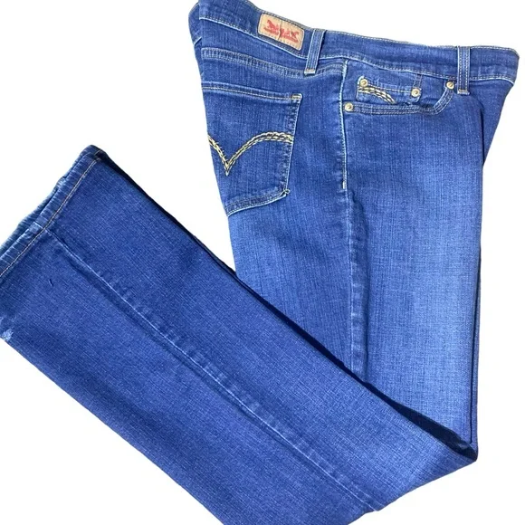 Levi’s 524 Blue Denim Too Super Low Boot Cut Jeans Womens Size 30 x 32 - Picture 6 of 11